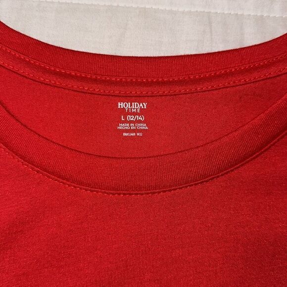 HT L Red White Logo “Believe” Santa Christmas Hat over B Short Sleeve Tee - Picture 9 of 11